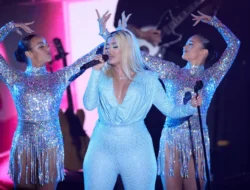 From Bebe Rexha to Steve Lacy: why are fans throwing phones at musicians?