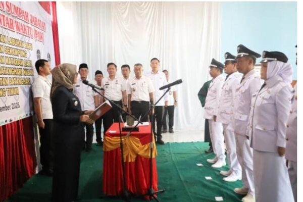 Bupati Ela Lantik Lima Kades PAW, Tegaskan Pemimpin Harus Melayani dan Jauhi Korupsi